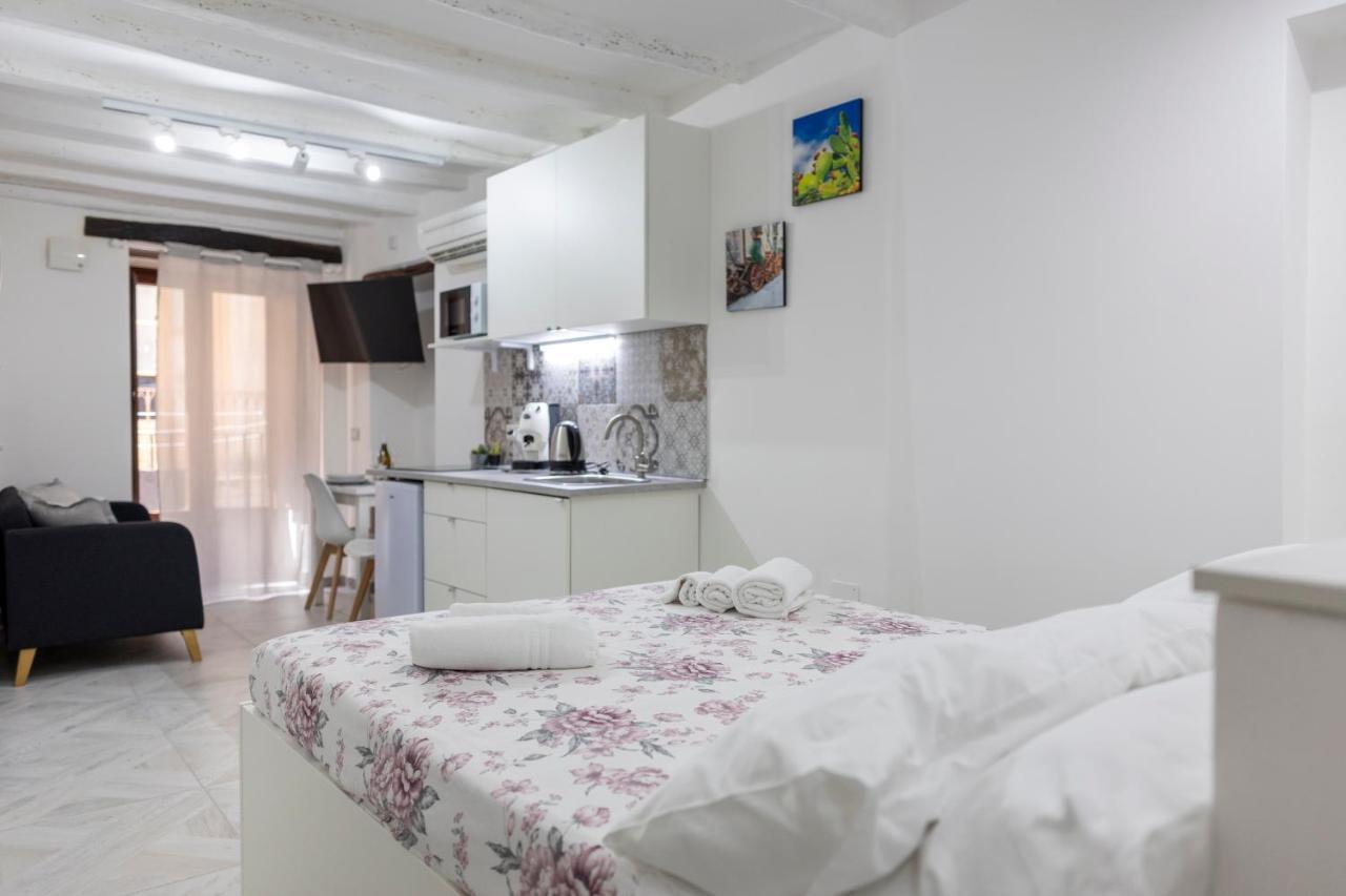 Aurora House Suite Cefalu Bagian luar foto
